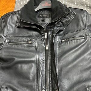 Sz XL Men’s Danier Black Winter Leather Military Jacket 3 M Thinsulate Lining.